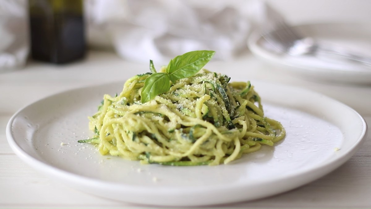 Mì bí ngòi trộn xốt Pesto (2 suất)